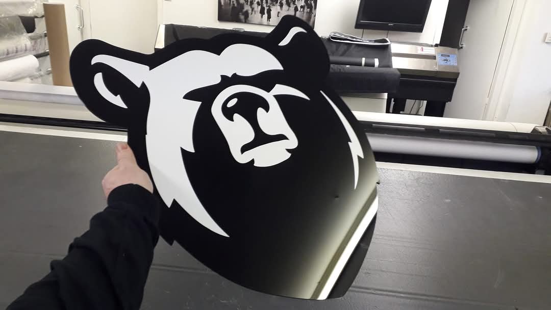 TomasDeanDesign's tweet image. Providing the design Sign Print Web and Workwear expertise you need for your business to succeed !

Thomas-dean-design.co.uk