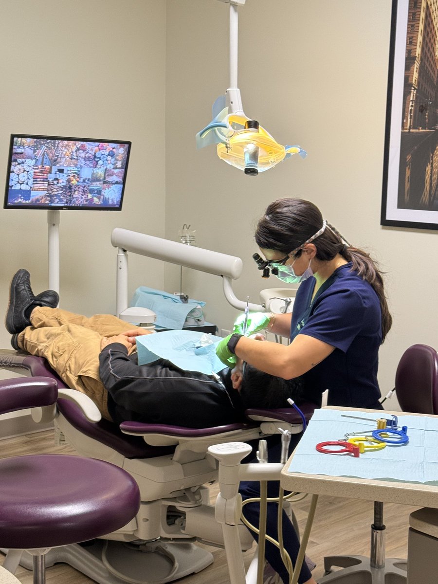 DavidIWeisberg's tweet photo. So proud to be the Board Chair of the Garces Foundation and to attend one of our bi-monthly Community Health Days, where we provide free dental care and health screenings to uninsured members of Philadelphia’s beautiful immigrant community.  https://t.co/4GRHwr1vcF https://t.co/WKgYINlkbO