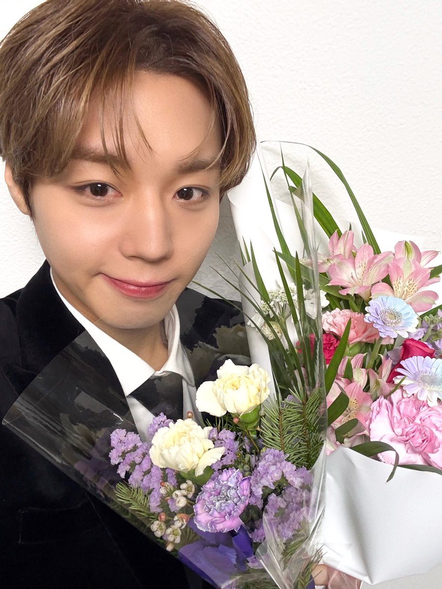 [📸]

2024 KBS 연기대상 미니시리즈 부문 남자 우수상 수상을 축하합니다🏆🥳🎉

배우 박지훈에게 앞으로도 많은 응원과 사랑 부탁드립니다💚💛💖🐰

#박지훈 #PARKJIHOON
#YYentertainment
