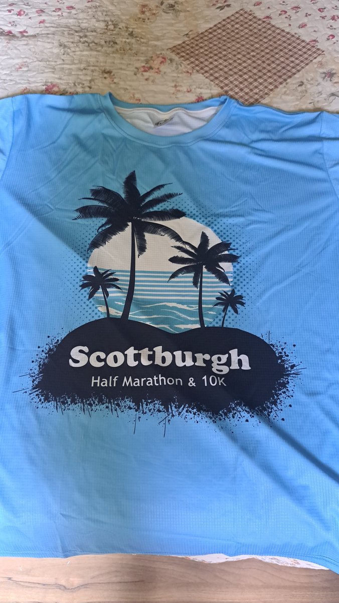 daverade's tweet photo. Digging this shirt. #Scottburgh #halfmarathon https://t.co/Oix35eGjA8