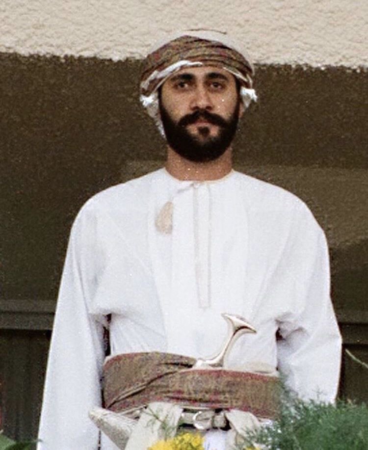 "وذلك لما توسمنا فيه من صفات وقدرات تؤهله لحمل هذه الامانه" - قابوس بن سعيد

حفظك الله عمراً مديداً لعمان وشعبها❤️.
#يقودُ_ويُلهِم #هيثم_بن_طارق