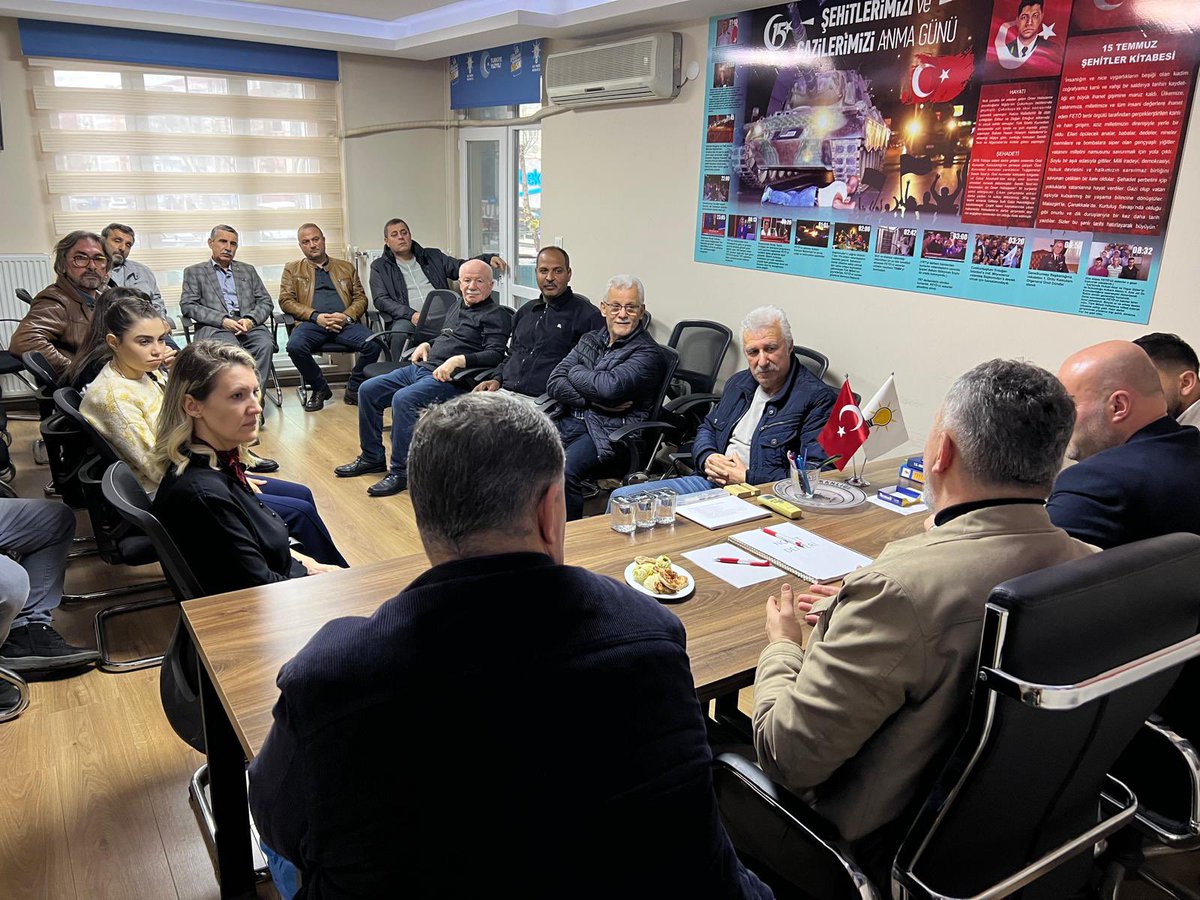mestanozcan's tweet photo. 📍#MURATLI

İlçe Başkanımız Savaş Derviş Eskicioğlu ve değerli teşkilatımız ile buşluşup hasbihal ettik.

Sayın başkanımız , değerli yönetimi ve çok kıymetli gönüldaşlarımızla bir araya gelmekten mutluluk duyduk.

Teşkilatımızdaki bu birlik ve beraberliğim,kardeşlik hukukun devamını diliyorum.

Çalışmalarınızda Rabbim yar ve yardımcınız olsun.