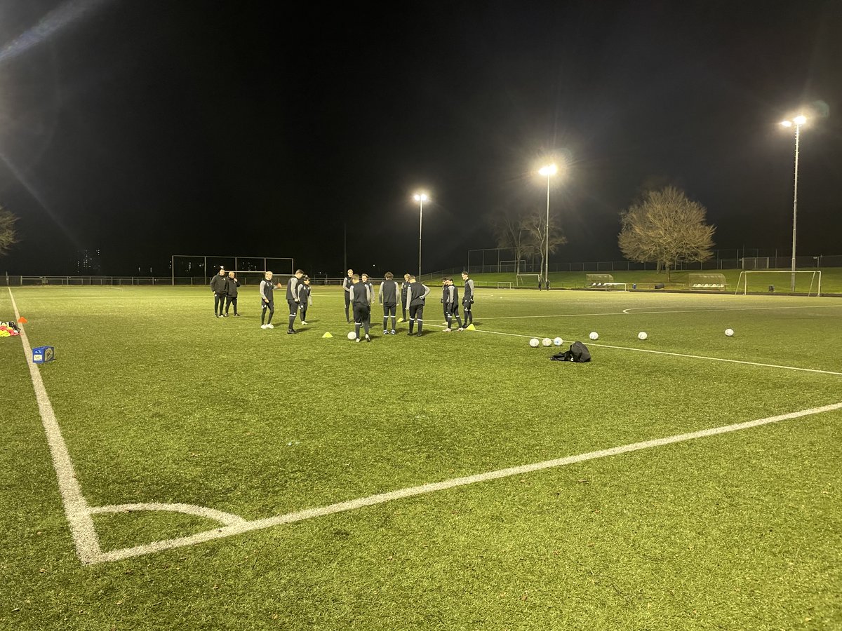 FletcherFootbal's tweet photo. Bedankt @vvdrechtstreek @vvkatwijk @hvvlaakkwartier @KampongVoetbal voor het #trainingskamp en succes in de competitie👍
#doorwerth #zutphen #voetbalkamp #vvdrechtstreek #drechtstreek #zuidland #katwijk #hvvlaakkwartier #laakkwartier #lsvv #kampong #wageningen #wageningen https://t.co/l38vmCGwHF