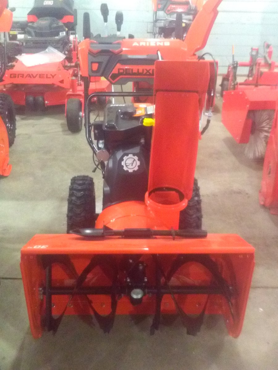 BylersEngine's tweet image. Did you ever look at your equipment and wonder where it was made ? Look no further then Ariens and Gravely. Ariens and Gravely equipment is built in Brillion, Wis. with American labor, American steel, and are sold mostly in American dealerships. Not big box stores. So by...