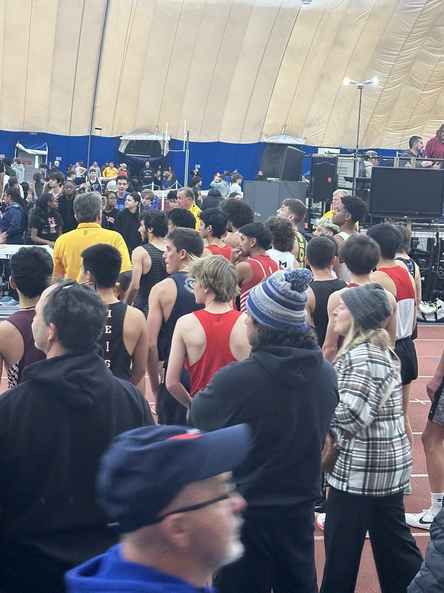 Unacceptably dangerous to have 24 teams in the medley <a href="/NJSIAA/">NJSIAA</a>.  Kids getting run over and knocked down b/c too many ppl on track - someone going to get hurt.  Shouldn’t be any more than 12 teams at a time for athlete’s safety.