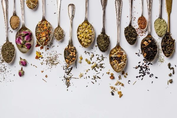 jyynatea's tweet photo. Hey tea lovers! Do you know if your cuppa gives you a jolt or a hug? Black tea’s the caffeine champ, while white is chill. Steep wisely, and watch for sneaky herbal blends! Read more: https://t.co/u41d5rq7s0 #TeaTime #CaffeineKnowledge #BrewWisely https://t.co/6hSKjBX0MR