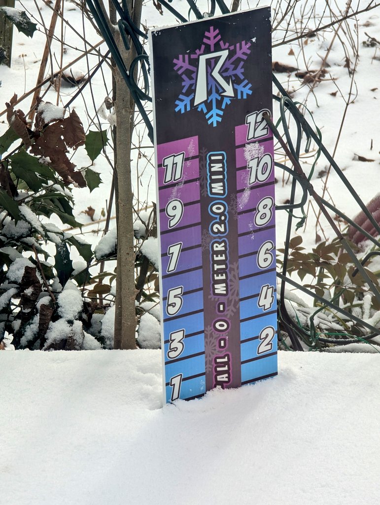 StarBriteRad's tweet photo. @ryanhallyall Well, we made it to an inch in East Asheville, NC. Hopefully we'll make it to 3 inches with the storm next weekend! 🤞 #RyanHallYall #YallOMeter https://t.co/3bgq0oKxFB