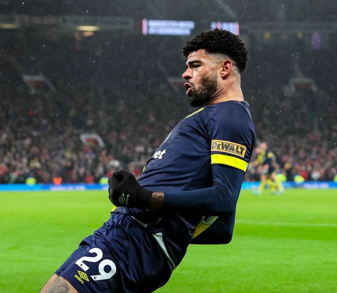 <a href="/FabrizioRomano/">Fabrizio Romano</a> 🔵🔐 Philip Billing completes his medical and signs in today as new Napoli player.

Loan with salary covered, deal sealed with Bournemouth. €9/10m buy option clause.