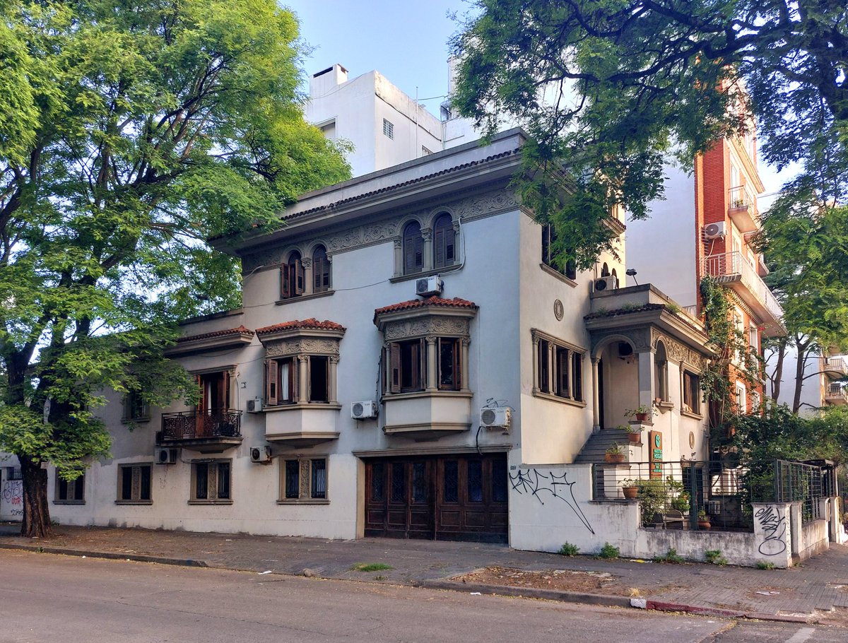 Fachadas del Mundo tweet media