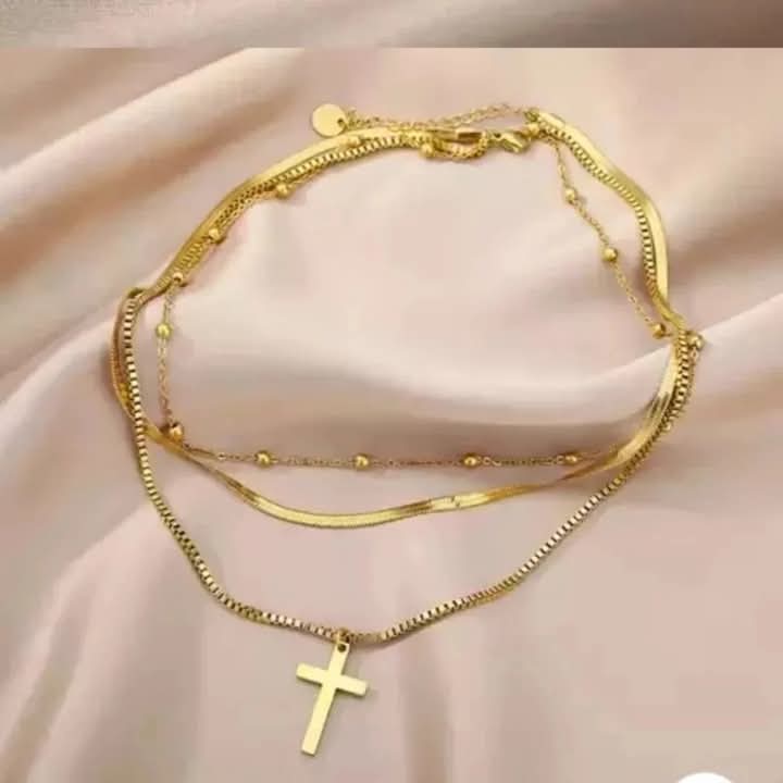 yvieprincess's tweet image. #previously #soldout : This #3layer #highquality #necklace #neverfades /never changes color &amp;amp; it is 15,000naira only
@yccocollections:We #sell #luxury @#affordableprices 

#lagosaccessories
#lagosjewelrystore
#lagosjewelryseller
#lagosjewelryshop
#lagosjewelryvendor
#lagosjeweler