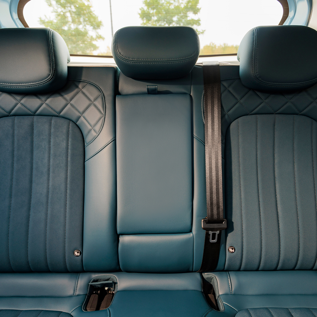 GWM_UK's tweet photo. The Aurora Green ORA 03’s interior is a vibe. Retro-futuristic, quirky, and designed to stand out.
Because life’s too short for boring drives💚
#ORA03 #GWMORA #EV #ElectricDriving #RetroStyling https://t.co/d1V9YyGiPv