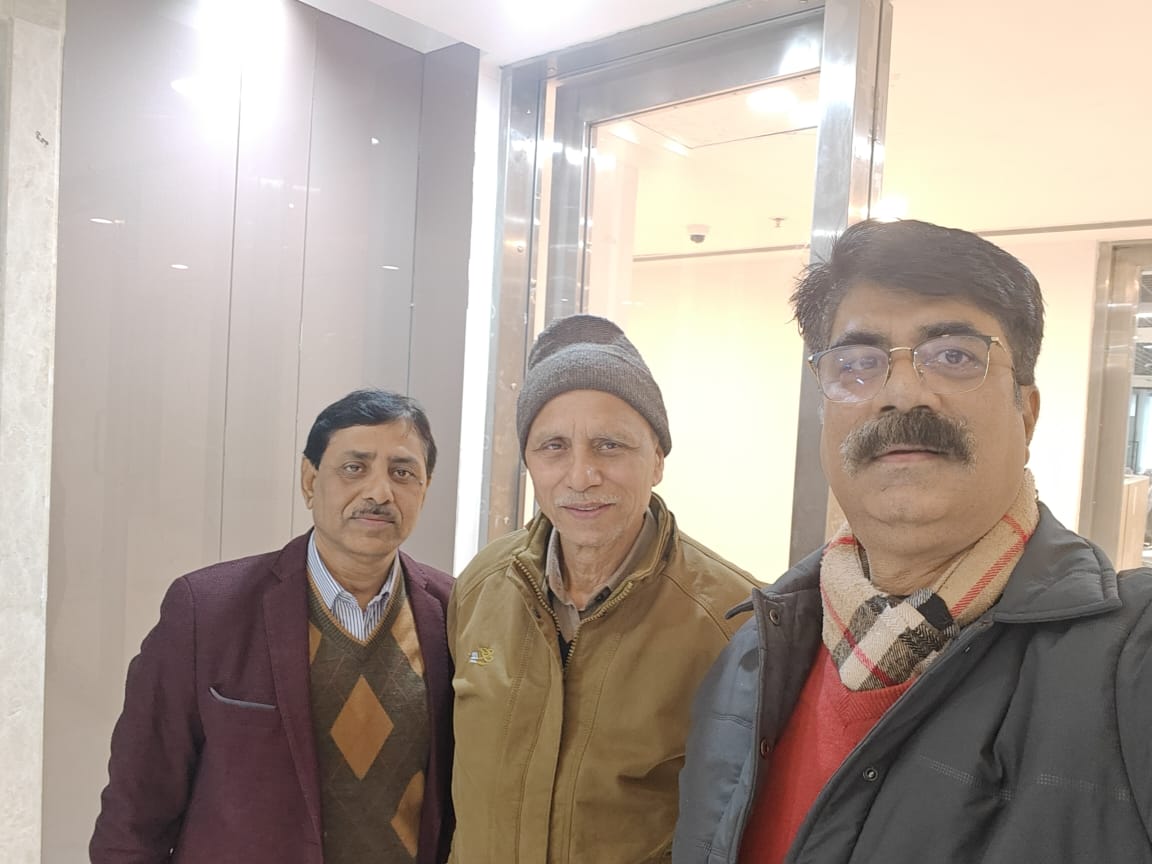 On 10th Jan, 2025, a joint team of BRMS &amp; <a href="/my_airef/">All India Railway Engineers Federation</a>, under leadership of Sh. Ashok Shukla ji, <a href="/BMSkendra/">Bharatiya Mazdoor Sangh</a>, met the ED/PC Railway Board, convenor of the Committee &amp; submitted its comments. We have a good discussion on the matter in a positive direction for increasing Gr. B posts.