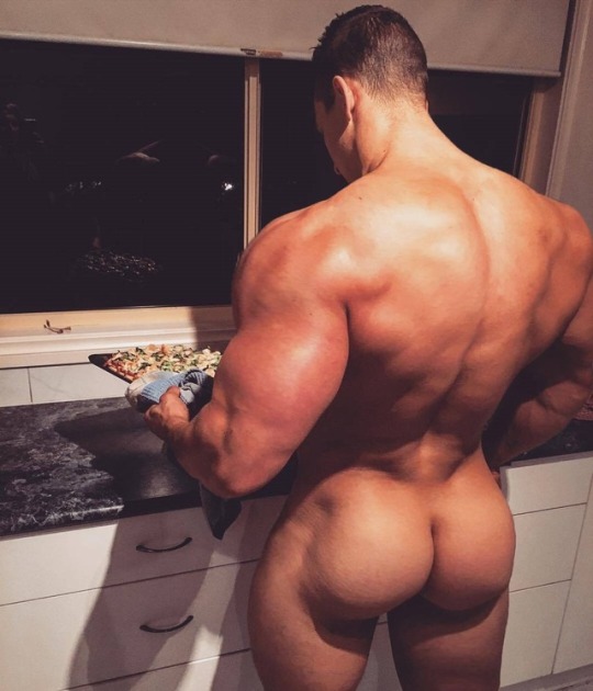 mancmanninman's tweet photo. Glutes are made in the kitchen https://t.co/ngYYKxxzJK