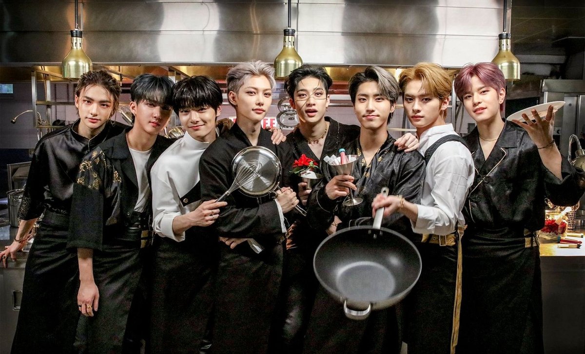 StrayKidsPL's tweet photo. 🔎| Utwór @Stray_Kids pt.”God’s Menu” jest pierwszą piosenką męskiej grupy IV generacji k-popu, która uzyskała 400 mln odtworzeń na platformie Spotify.👏

#StrayKids #GodsMenu #스트레이키즈 https://t.co/PkZk2QN2tU