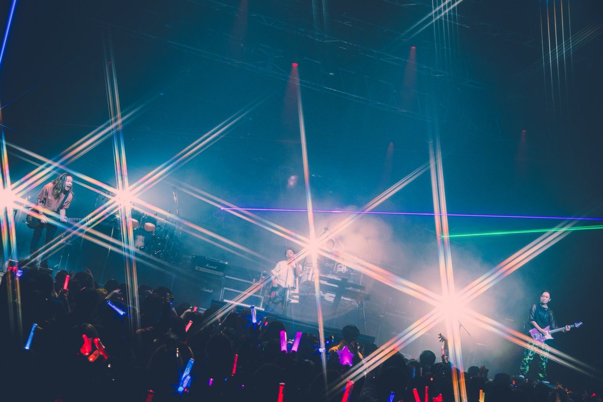 _ROOKiEZ_'s tweet photo. 本日は2025年LIVE初め
CROSSING STAGE @東京ドームシティホール
ありがとうございました！

Argonavisにフウライ,FLOW先輩との対バンめちゃくちゃ楽しかったです！

新年1発目から皆さんのエナジーを沢山もらって最高のスタートが切れました🔥

また会える日を楽しみにしてまっす🔥 https://t.co/i2e4OqSH8t