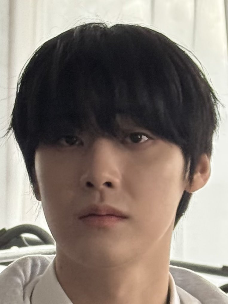 YonghaBrasil's tweet photo. [FOTO] 11.01.25

Atualização no Twitter dos membros do WEi.

"Yongha, seu aniversário já chegou
Feliz ano novo também
Vamos começar o ano com saúde!
Feliz aniversário~🎂🎂" https://t.co/m75aoesuVf