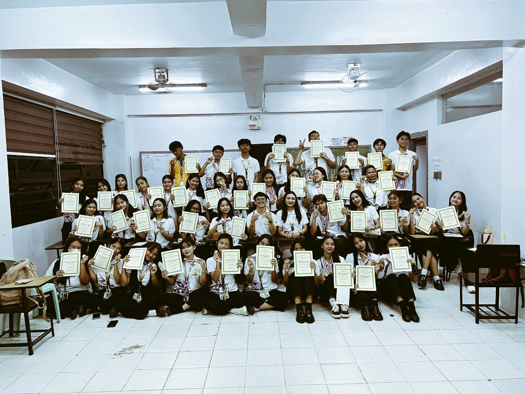 Itsmeibok18's tweet photo. MAHAL KO KAYONG LAHAT. CONGRATULATIONS RUBY! 🫶🏽🥇 https://t.co/1KyNRikVIr