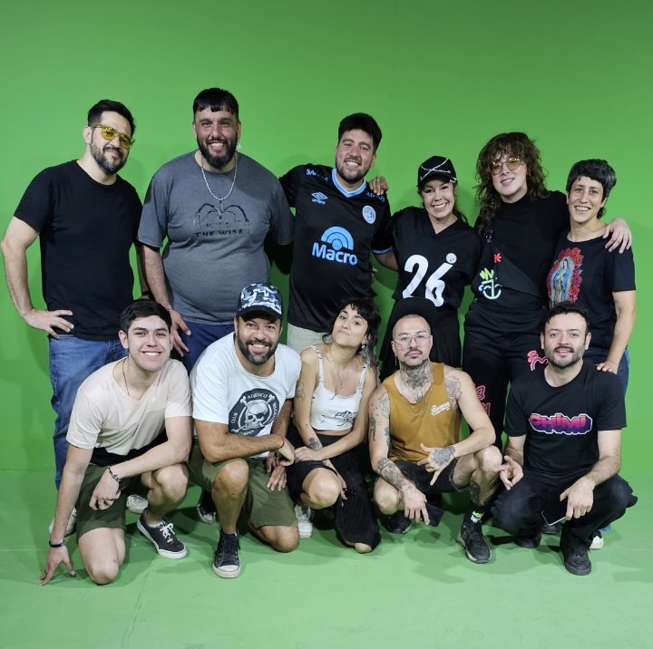 🐒🎶🎉 ¡FELIZ CUMPLEAÑOS, MONA QUERIDO!

🎂 Desde #Chimi #Canal, le deseamos un hermoso  cumpleaños al N°1 del cuarteto y la música popular de #Argentina

💥 ¡Gracias por hacernos tan felices y desde acá agradecemos a <a href="/LoreJimenezCba/">Lorena Jimenez</a> por ser la patrona de esta hermosa familia!