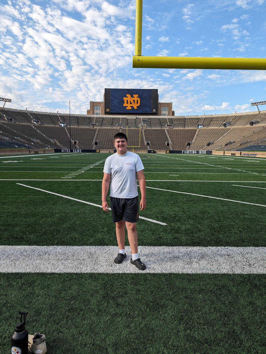 Wyatt went to only 2 8th grade camps on college campuses last summer. First to @ohiostatefb then to @ndfootball and look what 2 teams are playing for a National Championship?! Lucky charm? You tell me. FBS coaches my DMs are open for camps this summer 😂😂