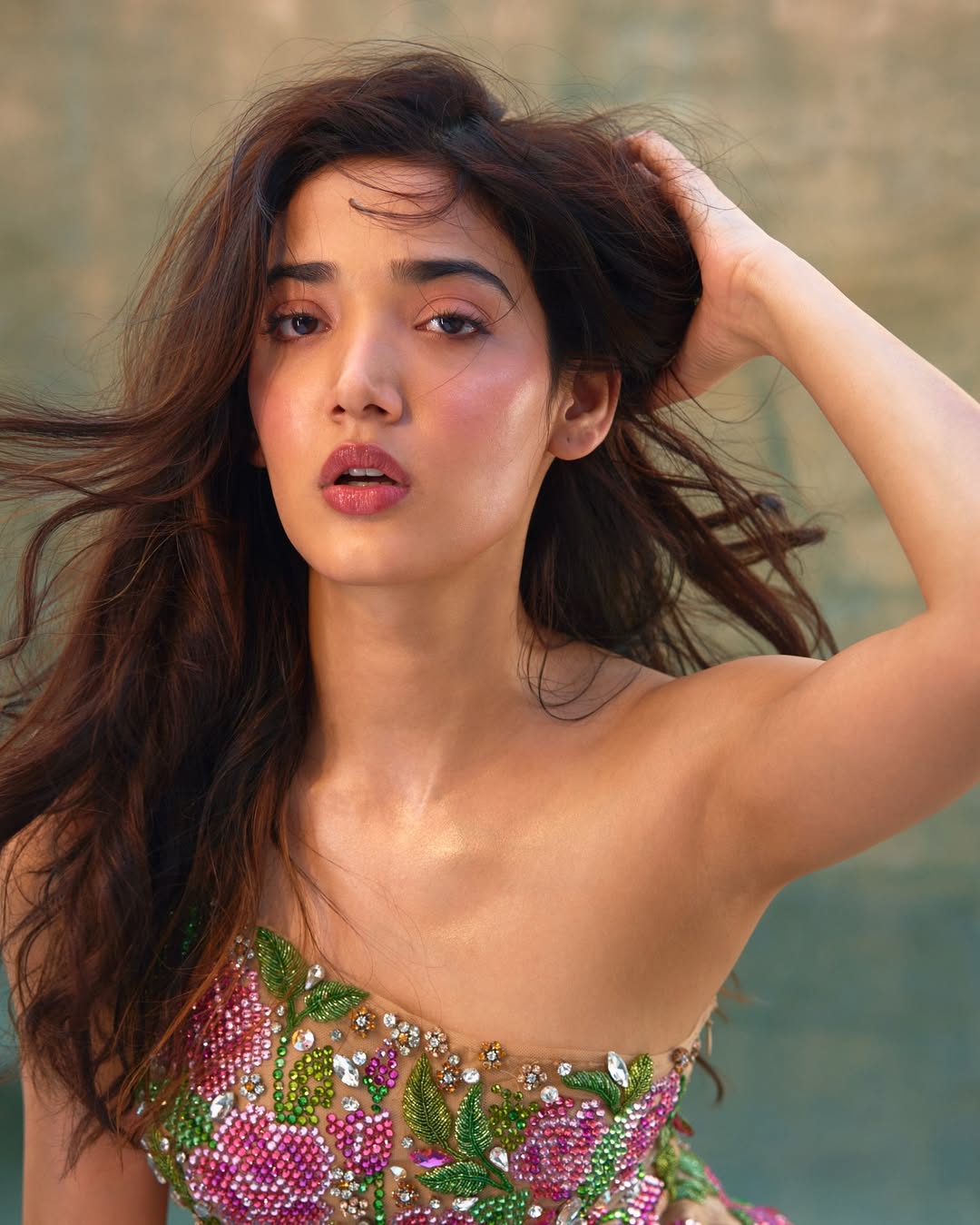 GhBZKe4WEAARFQw?format=jpg&name=large