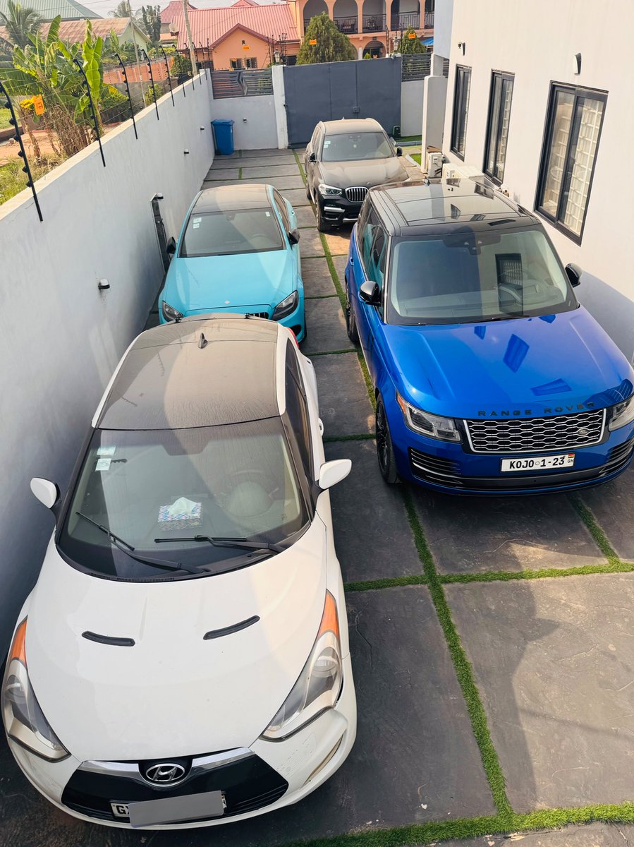 KojoForex's tweet image. I for just do giveaway with these cars lol.

I don’t know how to sell old stuffs and I don’t do swapping either 🤣🤣🤣