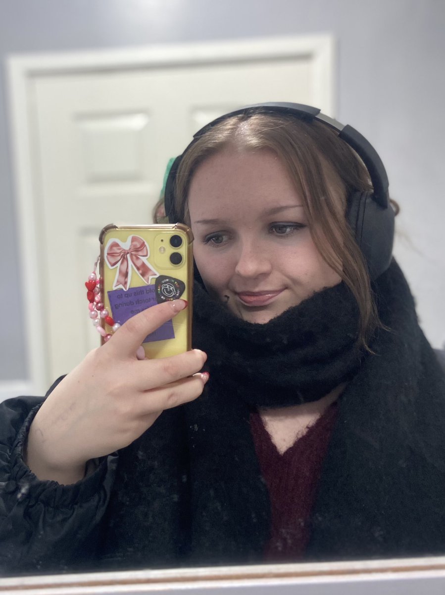 Izz ✨ (@riotbeanz) on Twitter photo 