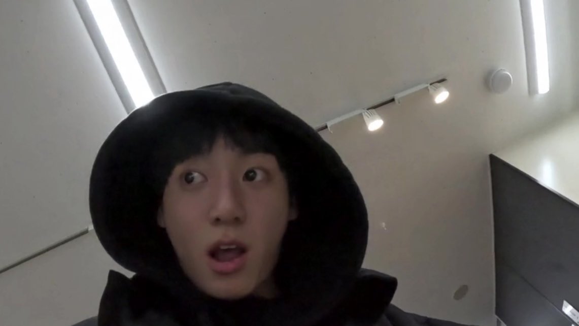 jjkgaIlery's tweet photo. 🥺 https://t.co/bdwEXeX0Rg