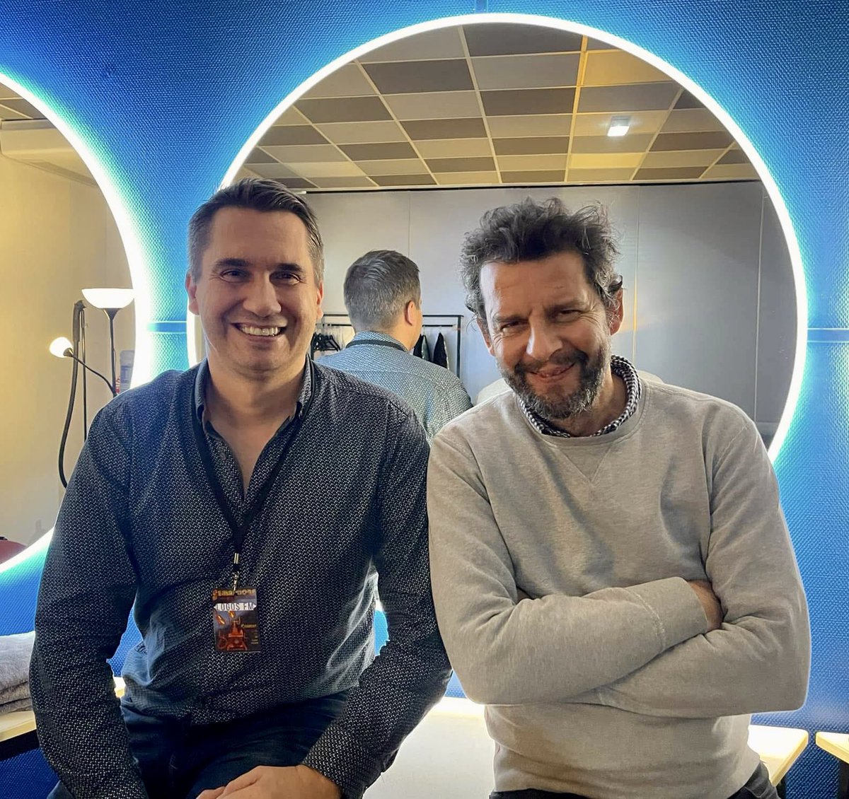 Hit Story tweet media