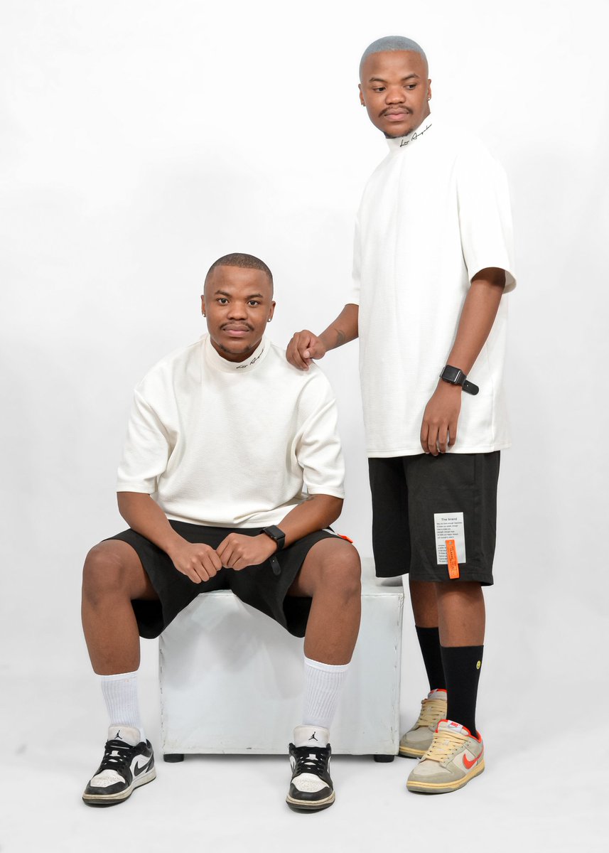 ALEX & CHAD❤️ tweet media