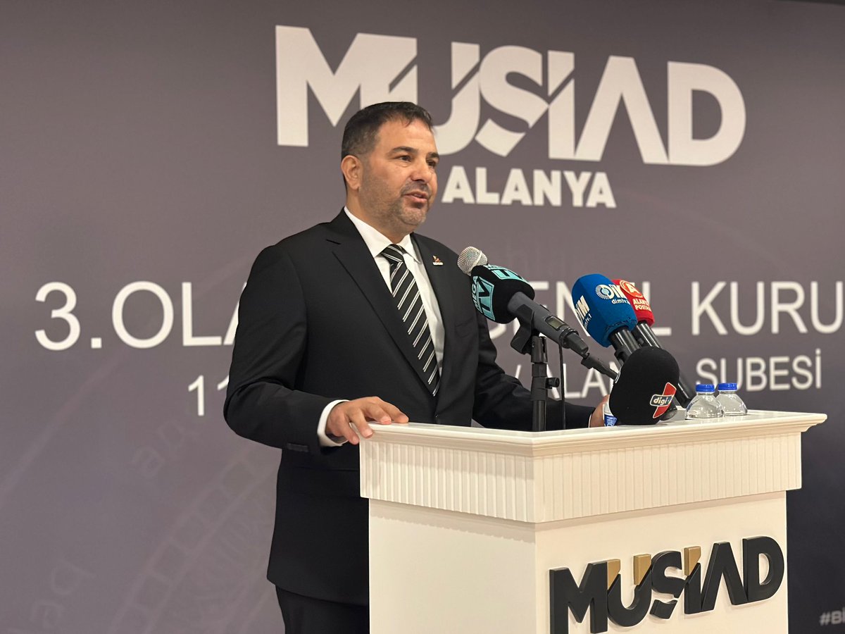MUSIADAlanya's tweet photo. MÜSİAD Alanya 3. Olağan Genel Kurulu Gerçekleştirildi!

MÜSİAD Alanya Şubesi, 3. Olağan Genel Kurulu, MÜSİAD Genel Başkan Vekili Ahmet Doğan ALPEREN, MÜSİAD Yönetim Kurulu Üyeleri Halil Zahid BİNGÖL ve Cihan KAZAN beyefendinin katılımıyla gerçekleştirildi. https://t.co/bMqg4SGUO6