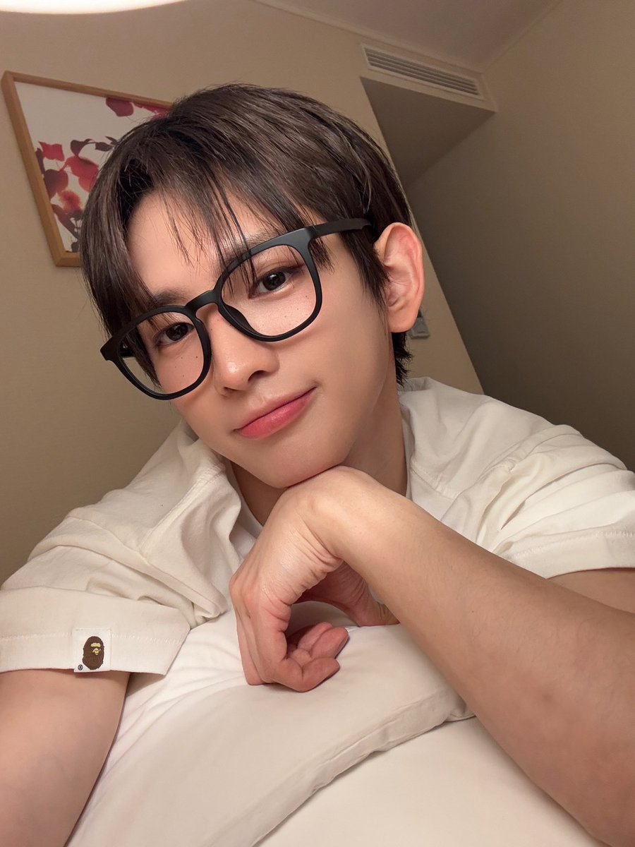 TPST_twt's tweet photo. [#LEW] 모두 굿나잇🌙 https://t.co/Xoex3OnJcN