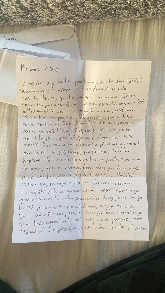 takeyourkarma's tweet photo. @paodereretour Lettre n•1 avec double dose d’écriture de CE2 https://t.co/Ht6byMfwDG