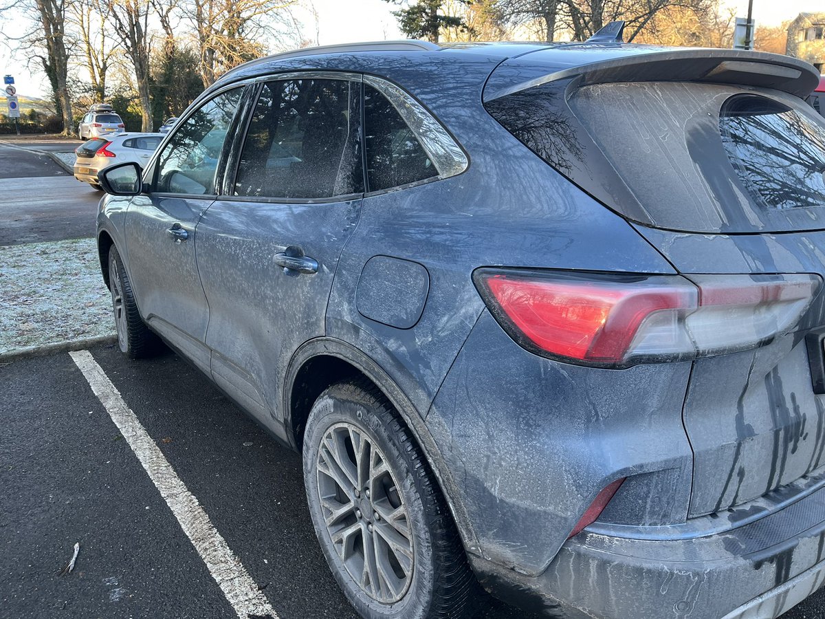 dannysavage's tweet image. Some pics of the vista from Keswick yesterday. Plus the state of my car after a week of snow coverage. All season tyres did well on the snowflake wheels. 5/5 would recommend.