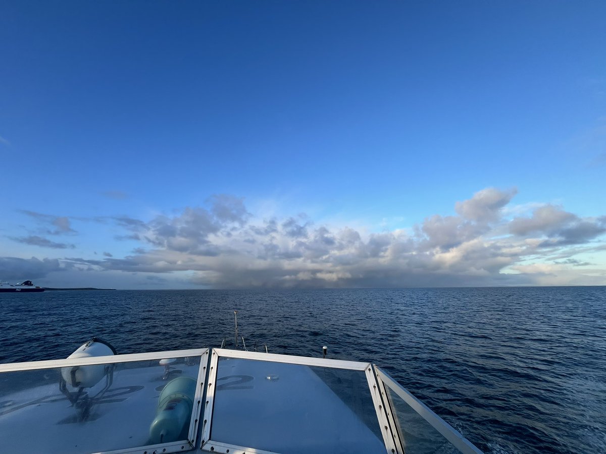 HMS CHARGER tweet media