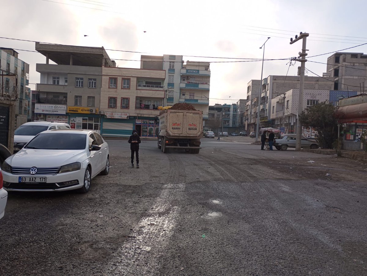 sbbf285411's tweet photo. Vatandaşımızdan gelen talep neticesinde Eyyübiye ilçesi Eyüpkent Mahallesi hafriyat temizlik çalışması gerçekleşmektedir. https://t.co/2nHrVt8J0m