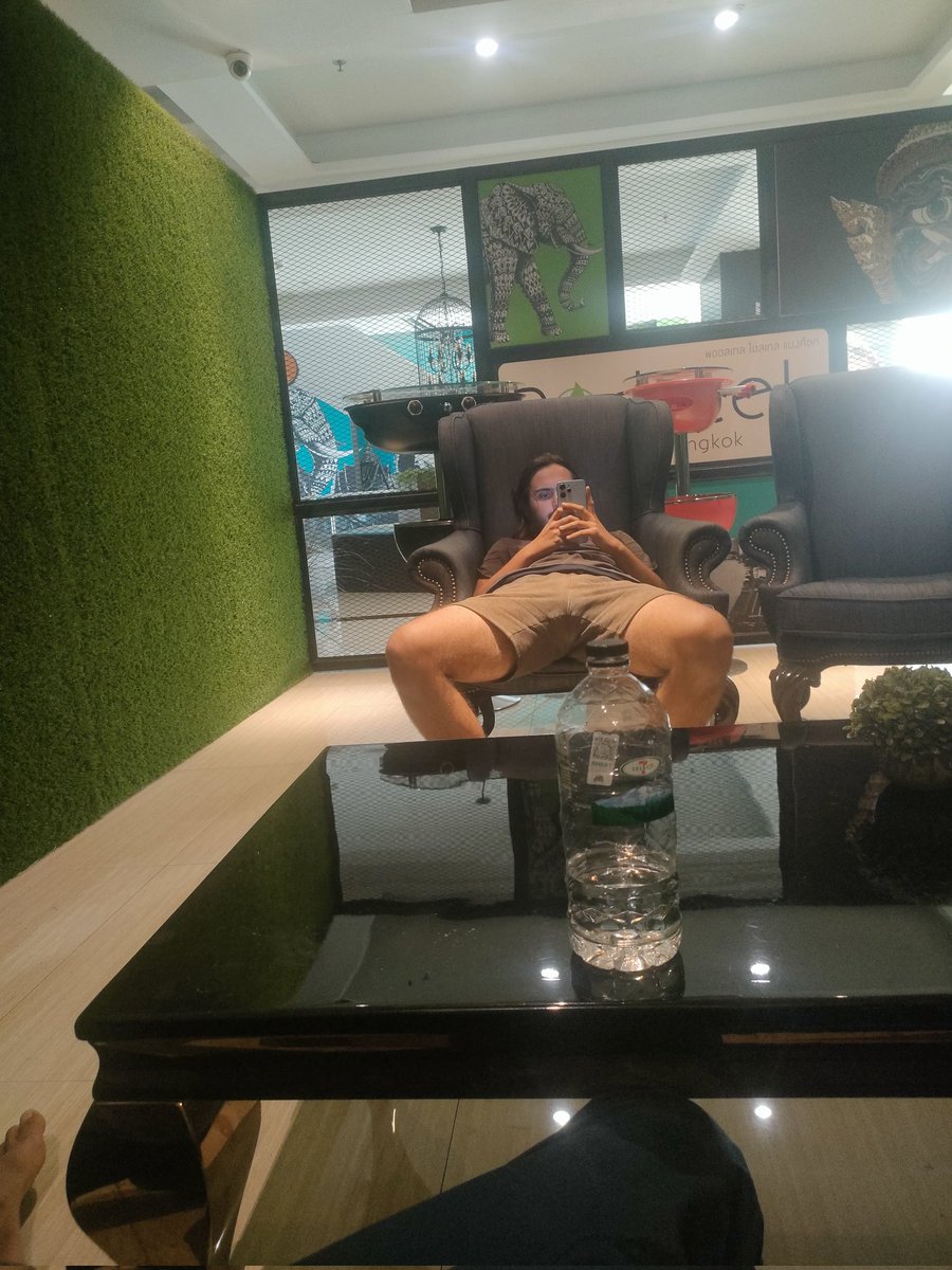 BibkkM's tweet photo. เขาอ่อยใ่ไหม https://t.co/tOKKNxvtTh