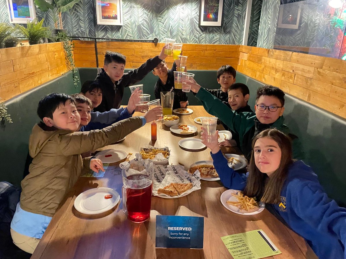 Handcross Park tweet media