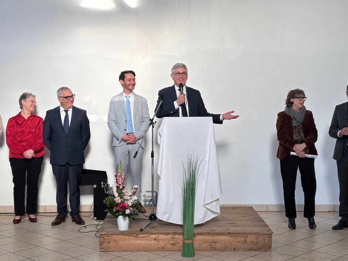 fredvalletoux's tweet photo. À #Tousson pour la cérémonie des vœux, avec la présentation des projets réalisés en 2024 par son maire, Michaël Goué, et son équipe municipale.
 
#Voeux2025 #Circo7702 https://t.co/qeqUP2aI50