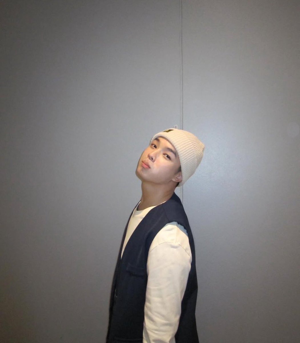 2heartsoffcl's tweet photo. KRIT

- september 2, 2007
- thai
- a street dancer https://t.co/9xb7yDUVew