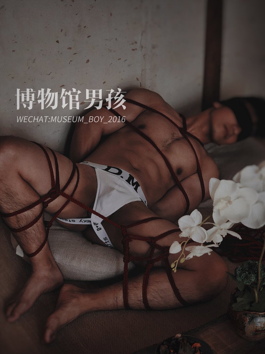 Museum_boy_2016's tweet photo. 有些人亲近的突然，有些人疏远的莫名，可是有什么关系呢，反正最后都会死的
https://t.co/pLGEcpAtw9
https://t.co/rLCOiwJkpb https://t.co/AGqnmKjLMR