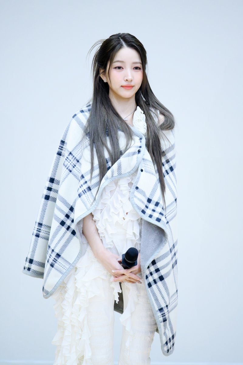 Law_Sowon's tweet photo. 250111 미니팬미팅

from 15
to 25

 #여자친구 #GFRIEND 
#소원 #sowon 
#김소원 #kimsowon https://t.co/KyAD1izQfU