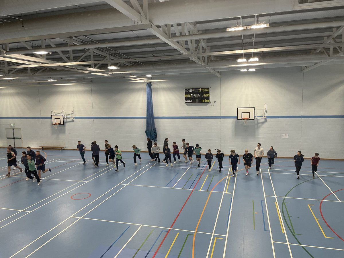 htvcc's tweet image. Amazing turnout at our 1st nets session , all 4 lanes full and it was great to see the next wave of juniors preparing for open age cricket  #upthetas #buzzballisback 🙌