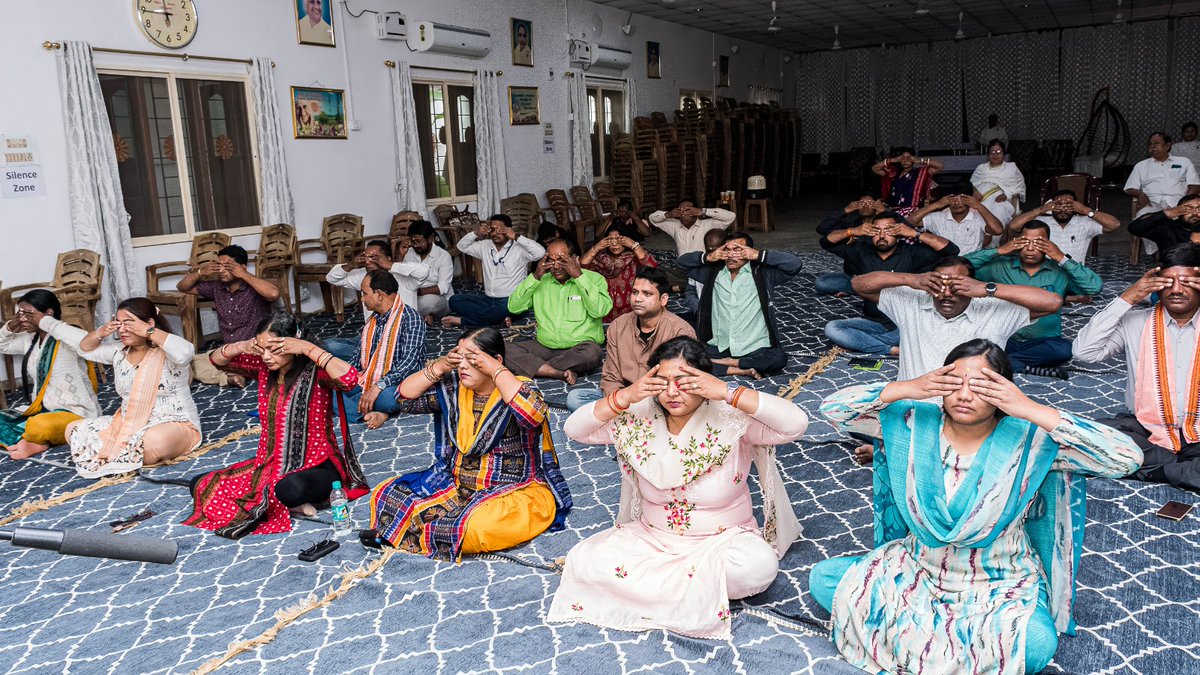 VOTIBBSR's tweet photo. In today's frenetic world, where the cacophony of deadlines and demands engulf us, our session with the BRAHMAKUMARIS on stress management and work life balance served as a serene oasis offering a refreshing respite from the turmoil.
@dahvsodisha @farddepartment @GokulanandaBJP https://t.co/ShWpcNxqKG