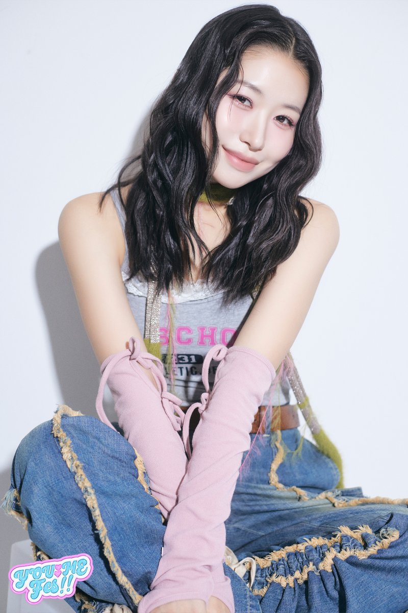 ♡‧₊˚ 𝓨𝓞𝓤:𝓜𝓔 𝓕𝓮𝓼!! ⋱ 𝖲𝗉𝖾𝖼𝗂𝖺𝗅 𝖯𝗁𝗈𝗍𝗈 ⋰ #MOMONA