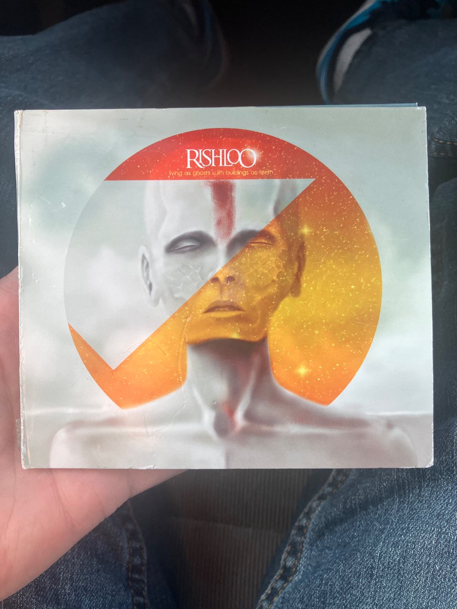 LaydenRobinson's tweet image. This #Rishloo album is early #Queen influenced intermingled with #MarsVolta. #Theatrical, dynamic and thoroughly unique. Dont know if I love it or hate it. #ProgRock #Seattle #music