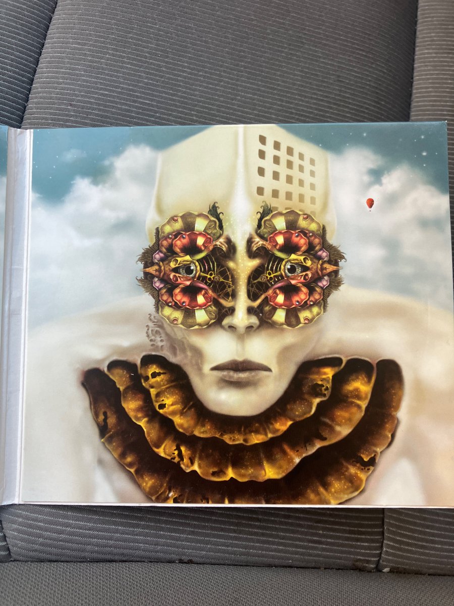 LaydenRobinson's tweet image. This #Rishloo album is early #Queen influenced intermingled with #MarsVolta. #Theatrical, dynamic and thoroughly unique. Dont know if I love it or hate it. #ProgRock #Seattle #music