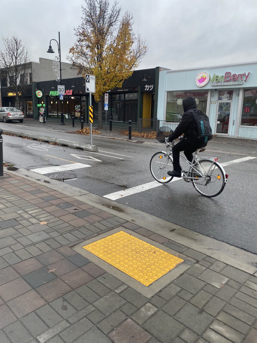 matthopkinspen's tweet photo. Lake to Lake Bike Route counter (at Eckhardt Ave) for 2024 showing huge increase to 119,991, up 24% over last year and 59% over 2022.

Huge given the route is not yet complete and no other network expansion yet! https://t.co/hcY36UfBNs