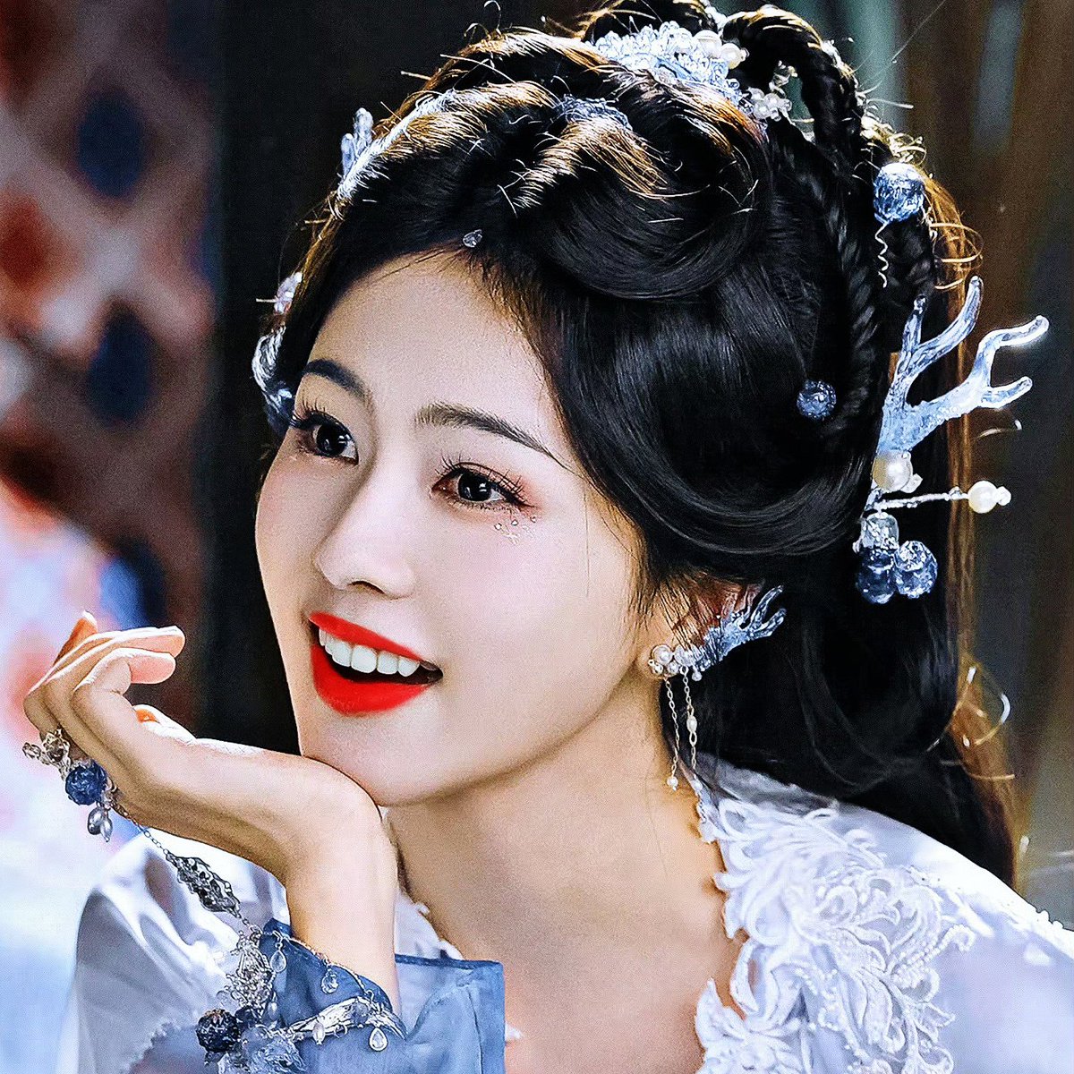 ⠀

⠀⠀⠀⠀ b a i l u : ขออนุญาตจองเมจไว้ก่อน เดี๋ยวมาจับจองตำแหน่งต่าง ๆ ( ที่มีแล้วในใจ )

⠀⠀⠀⠀#走遍天涯
⠀⠀⠀⠀#TheFallenOfTheNightSky
⠀⠀⠀⠀#ร่วมทางเคียงกันสุดฟ้า

⠀