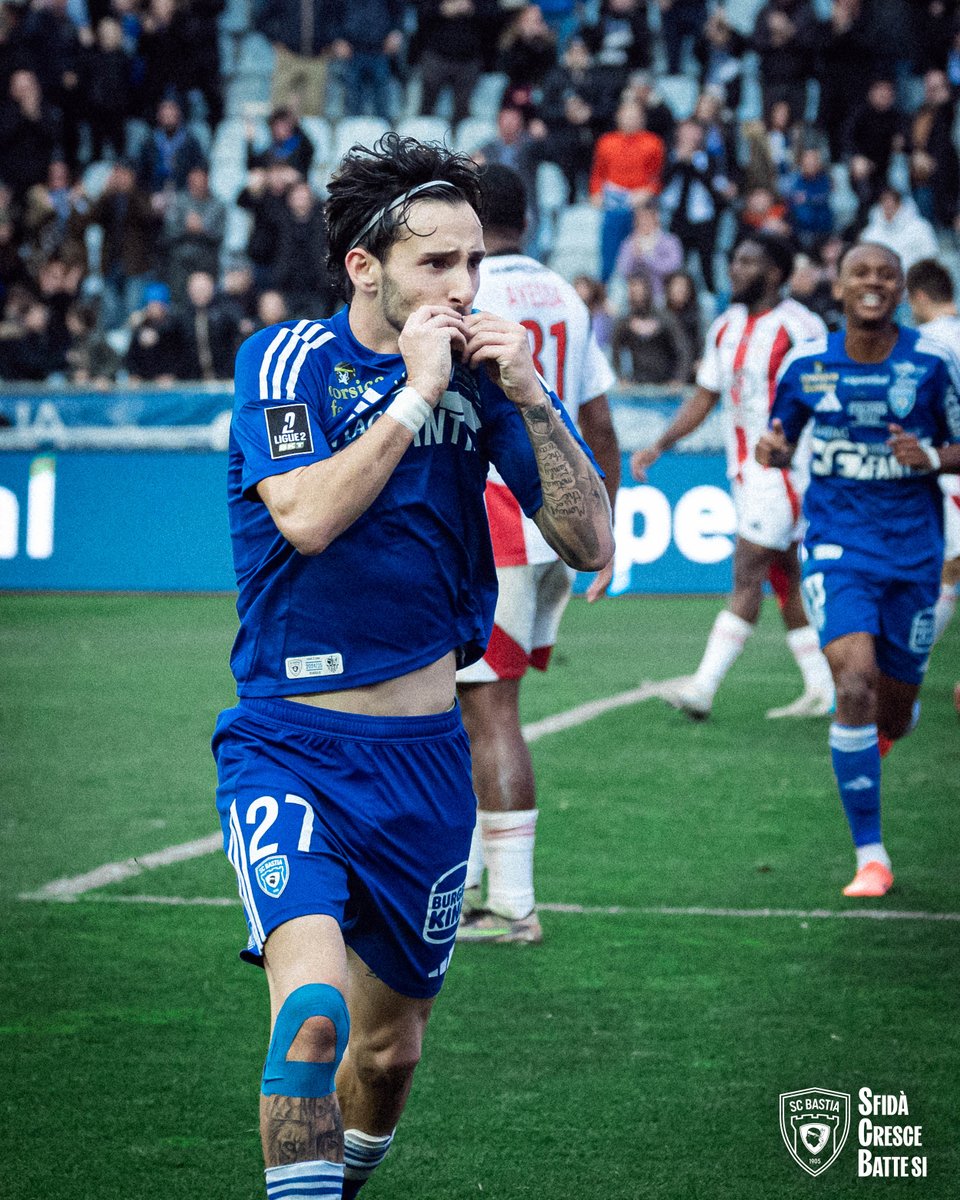 L'ultimu 4️⃣ ⚽️ 🔥 #scbaca 

Un primu but per u ghjucadore aiaccinu sott'à i culori di u Sporting in <a href="/Ligue2BKT/">Ligue 2 BKT</a>... è contr'à l'ACA ! ⚪️🔵