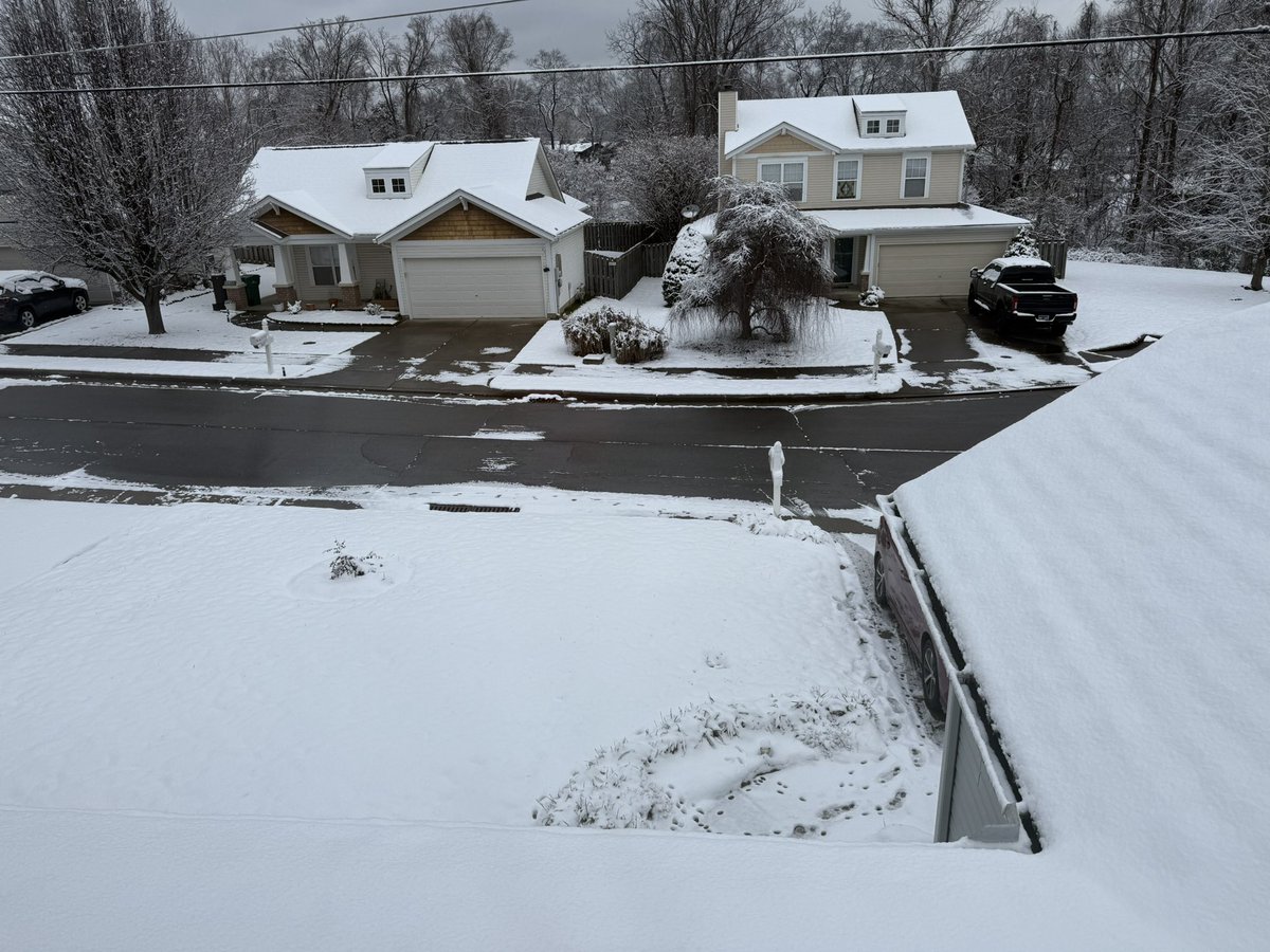 tabithahawk's tweet photo. @ryanhallyall  just at 3 y’all’s here in Nashville and already melting https://t.co/5D2M3yfImZ
